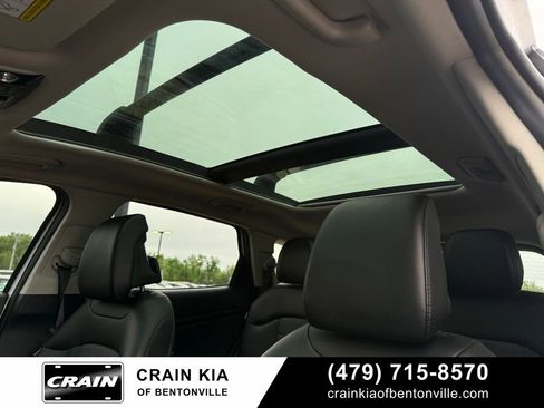 Certified 2025 Kia Sportage SX FWD image 23