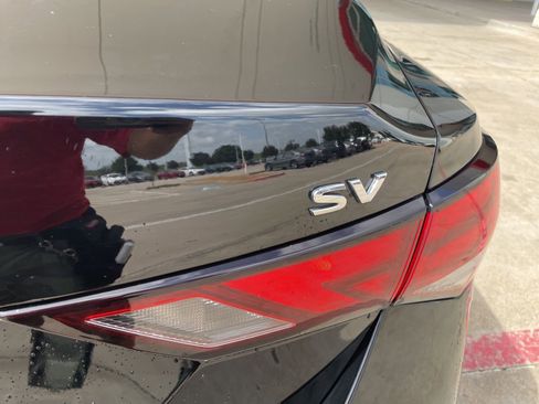 Used 2024 Nissan Sentra SV FWD image 13