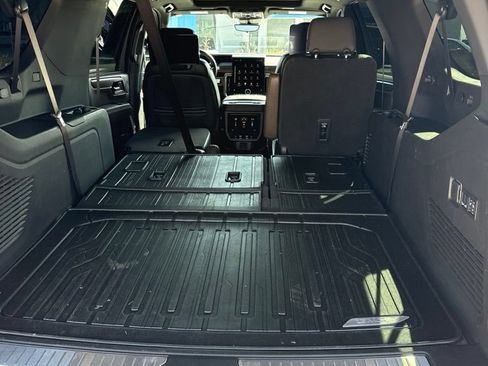 Used 2026 GMC Yukon XL Denali Ultimate AWD/4WD image 18
