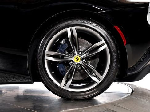 Used 2025 Ferrari 296 GTS RWD image 17