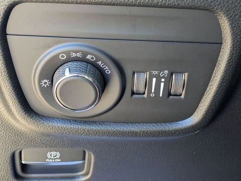 New 2025 Jeep Grand Cherokee Laredo RWD image 21