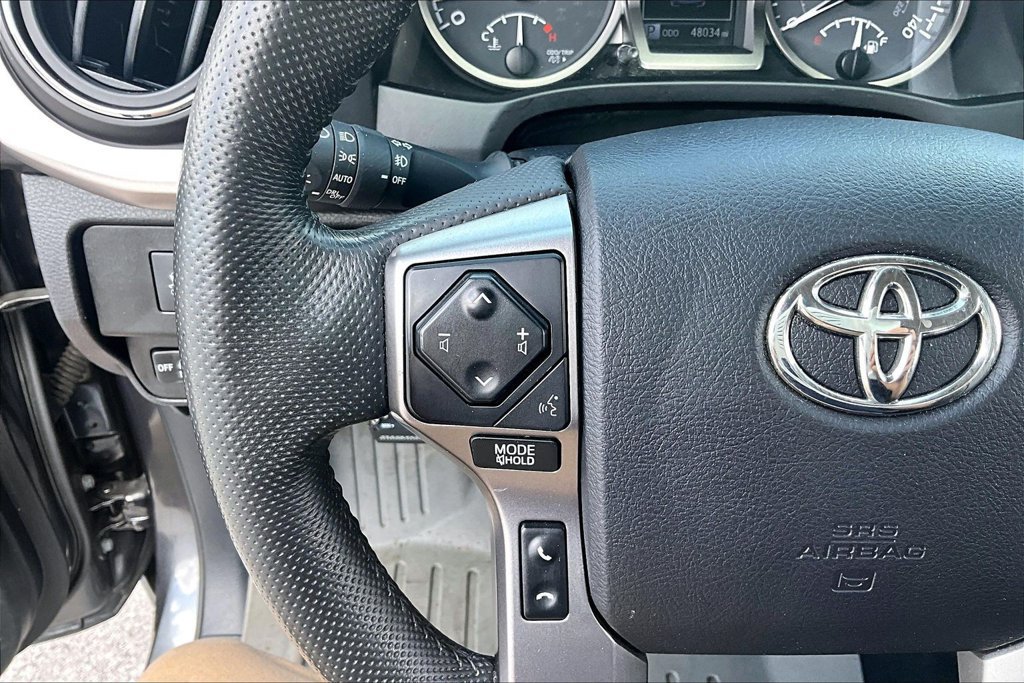 Used 2022 Toyota Tacoma SR5 w/ Technology Package AWD/4WD image 12