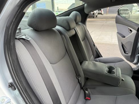 Used 2013 Hyundai Elantra GLS w/ Preferred Pkg FWD image 19