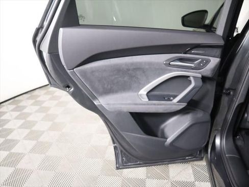 New 2025 Audi SQ5 Premium Plus image 28