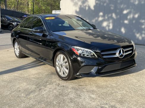 Used 2020 Mercedes-Benz C 300 Sedan image 4