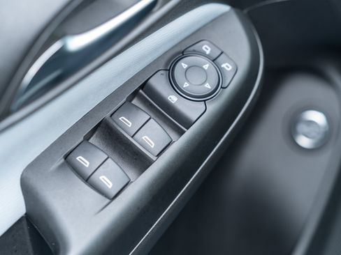 Used 2024 Buick Envista Preferred w/ Convenience II Package FWD image 15