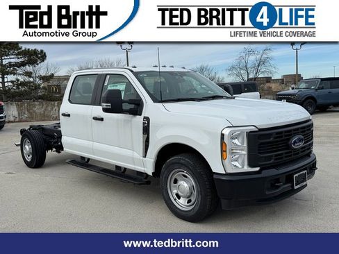 Used 2024 Ford F350 XL image 1