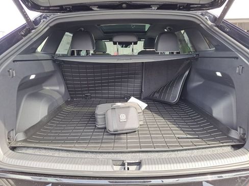 New 2026 Volkswagen Atlas Cross Sport SEL Premium R-Line image 28