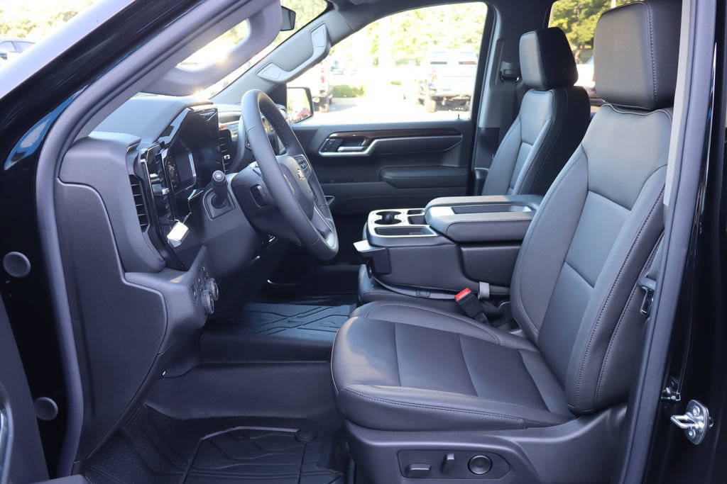 New 2026 Chevrolet Silverado 1500 LT w/ Leather Package AWD/4WD image 5