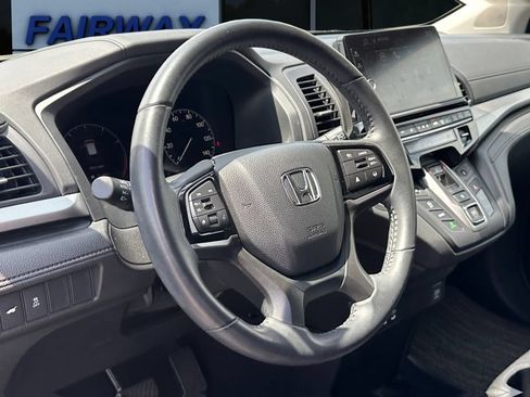 Used 2025 Honda Odyssey EX-L image 15