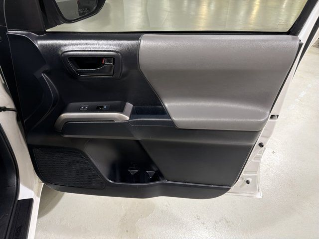 Used 2017 Toyota Tacoma SR5 w/ Tow Package AWD/4WD image 37