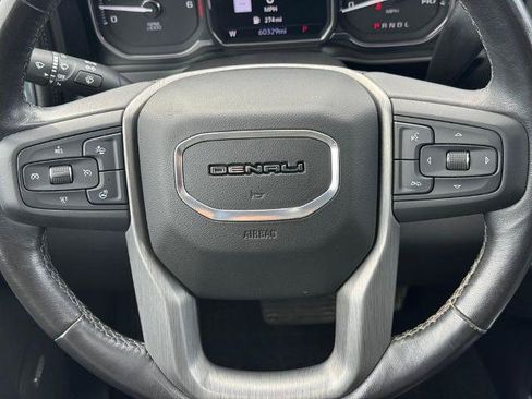 Used 2021 GMC Sierra 1500 Denali w/ Denali Premium Package AWD/4WD image 13