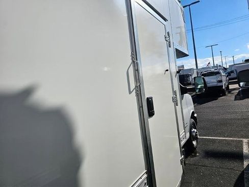 New 2024 Chevrolet Express 4500 w/ Power Convenience Package image 48