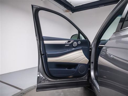 New 2026 Genesis GV80 3.5T Prestige image 31