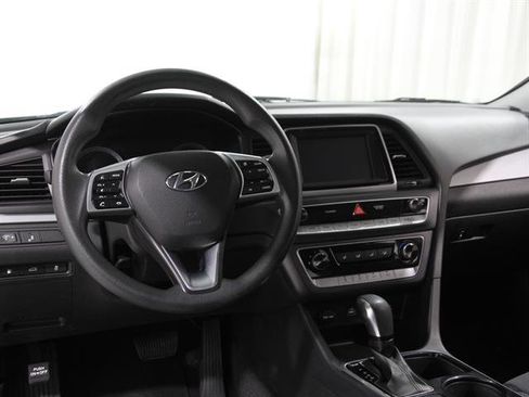 Used 2019 Hyundai Sonata SE image 6