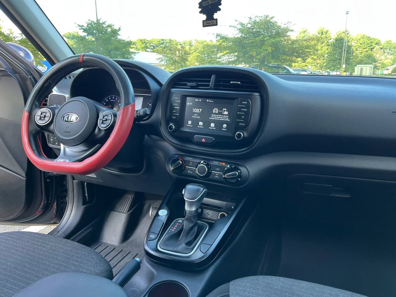 Used 2020 Kia Soul GT-Line w/ GT 2.0L Power Sunroof Package FWD image 18