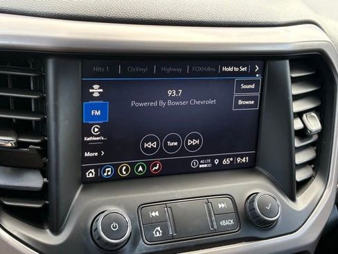 Used 2023 GMC Acadia AT4 w/ Technology Package image 18