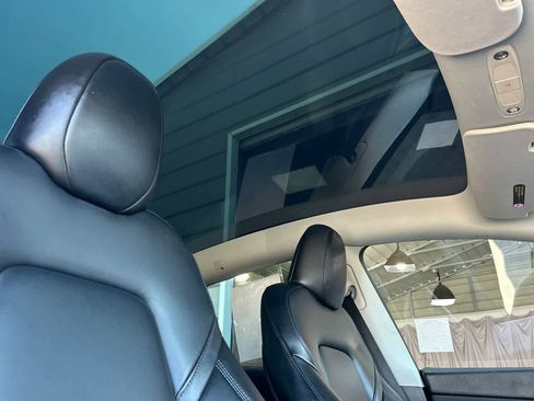 Used 2023 Tesla Model Y Long Range image 20