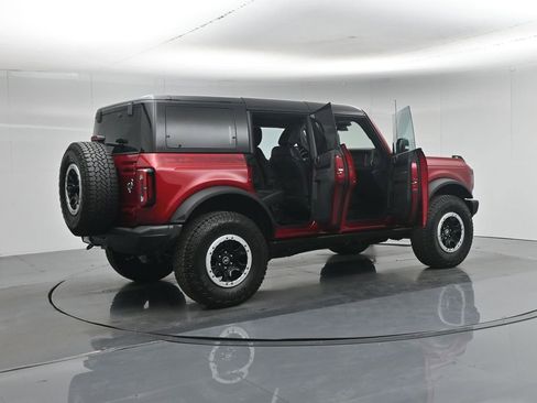Used 2025 Ford Bronco Badlands AWD/4WD image 4