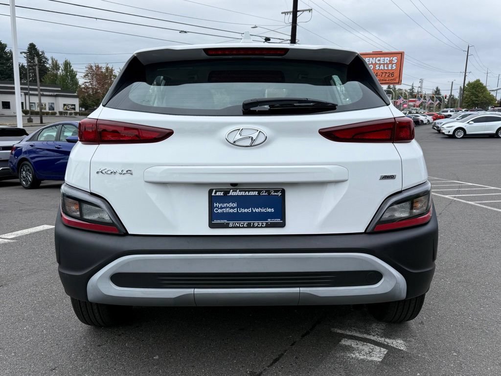 Certified 2023 Hyundai Kona SE AWD/4WD image 4