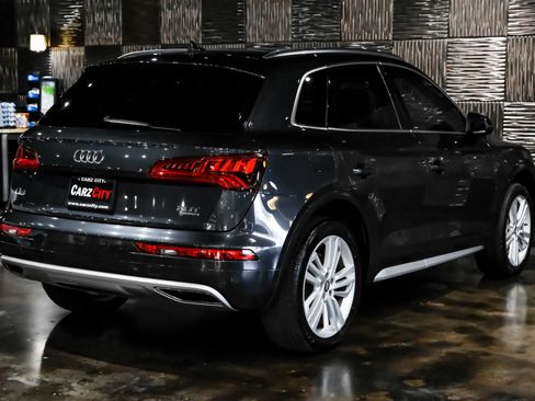 Used 2018 Audi Q5 2.0T Premium Plus w/ Premium Plus Package AWD/4WD image 10
