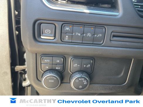 Used 2022 Chevrolet Suburban RST AWD/4WD image 22