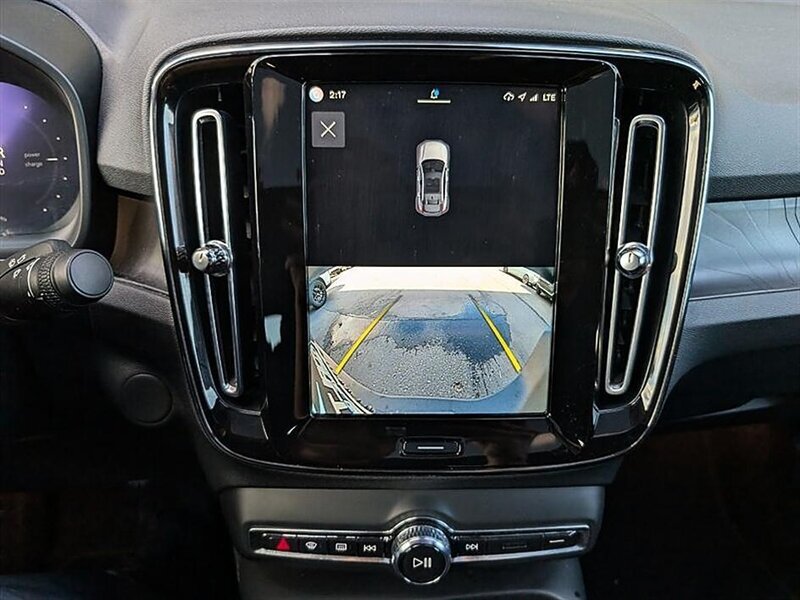 Used 2023 Volvo C40 P8 Recharge Ultimate AWD/4WD image 22