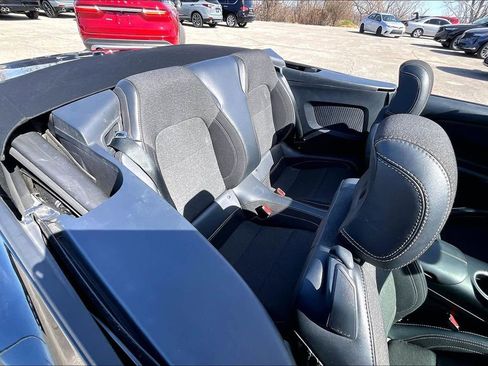 Used 2024 Ford Mustang Convertible image 38