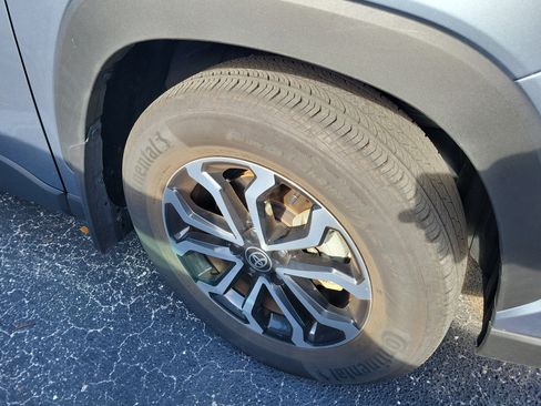 Used 2024 Toyota Corolla Cross SE AWD/4WD image 8