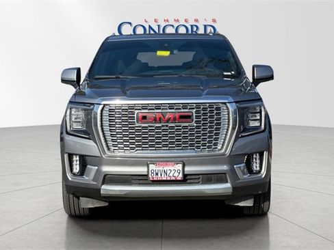Used 2021 GMC Yukon XL Denali w/ LPO, Illumination Package image 9