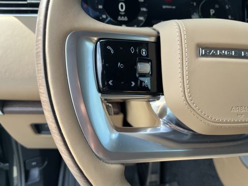 Used 2025 Land Rover Range Rover Autobiography AWD/4WD image 21