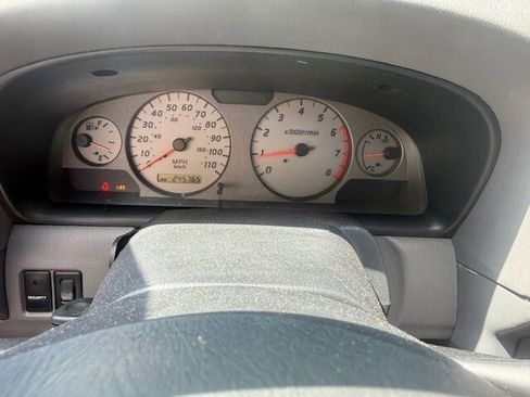 Used 2001 Nissan Xterra SE image 26