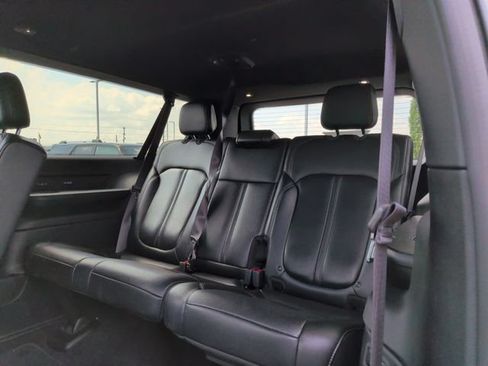 Used 2024 Jeep Wagoneer L 4WD image 28