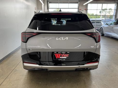 New 2026 Kia Sportage SX image 9