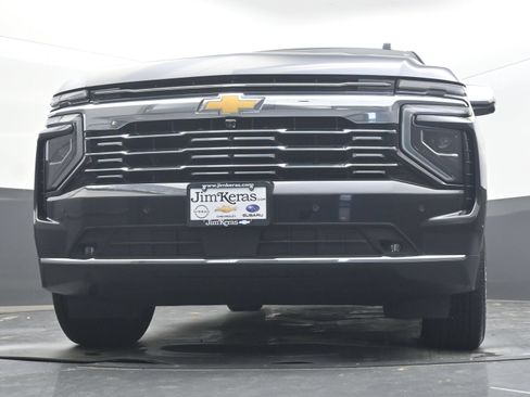 Used 2025 Chevrolet Tahoe Premier AWD/4WD image 22