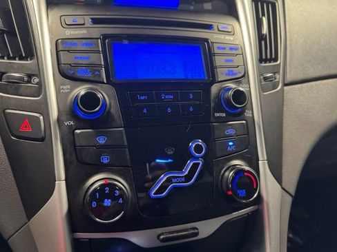 Used 2012 Hyundai Sonata SE FWD image 19