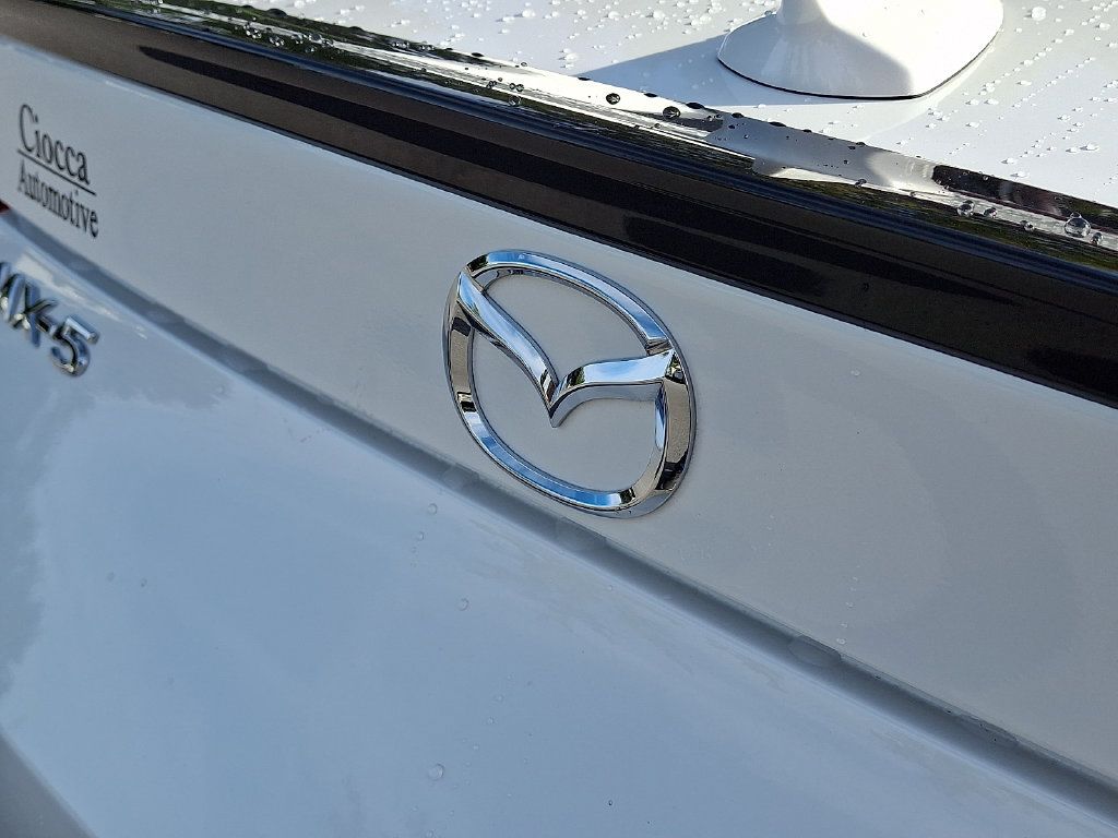 Used 2020 MAZDA MX-5 Miata RF Grand Touring RWD image 32
