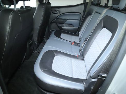 Used 2018 Chevrolet Colorado Z71 AWD/4WD image 14