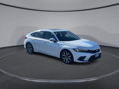 Used 2022 Honda Civic EX-L image 2