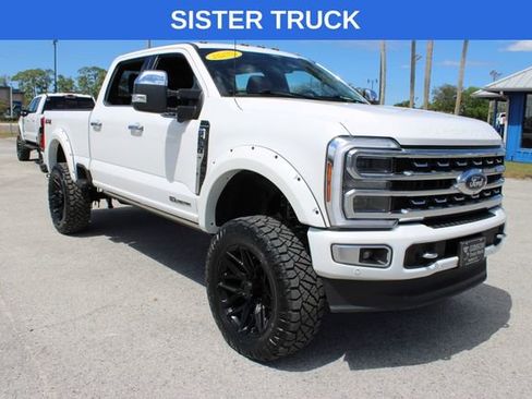 Used 2024 Ford F250 Platinum w/ FX4 Off-Road Package image 14
