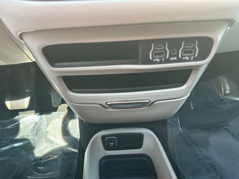 Used 2024 Chrysler Voyager LX FWD image 47