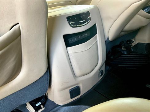 Used 2020 Cadillac Escalade Platinum AWD/4WD image 10