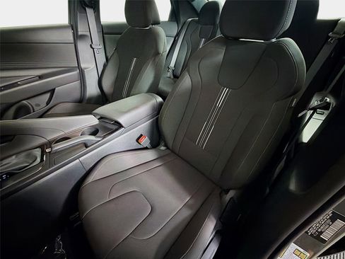 Certified 2026 Hyundai Elantra Sport FWD image 11