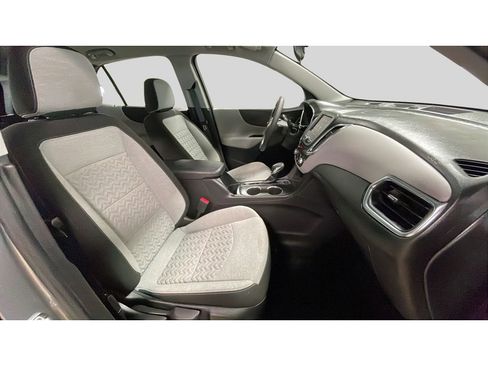 Used 2024 Chevrolet Equinox LS image 4