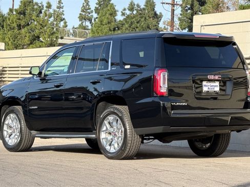 Used 2017 GMC Yukon SLT w/ Open Road Package image 3