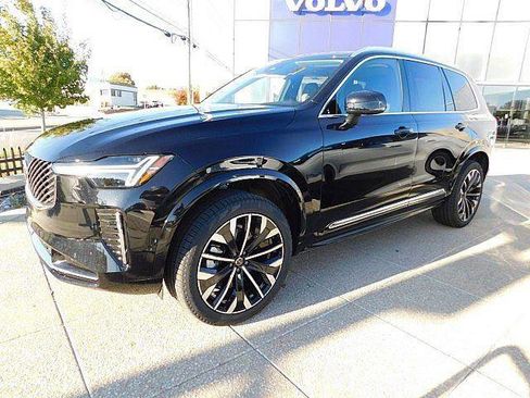 New 2026 Volvo XC90 B5 Plus w/ Protection Package AWD/4WD image 11