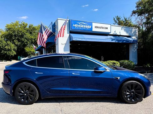 Used 2018 Tesla Model 3 Long Range AWD/4WD image 23