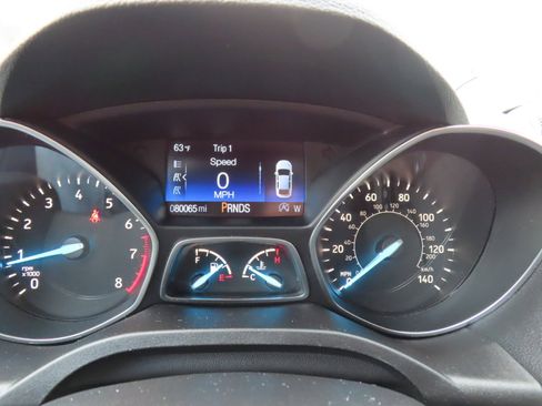 Used 2019 Ford Escape SE image 25