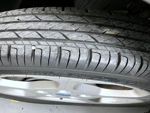 Used 2012 Nissan Leaf SL image 22