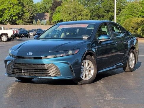 Certified 2025 Toyota Camry LE w/ Convenience Package FWD image 2